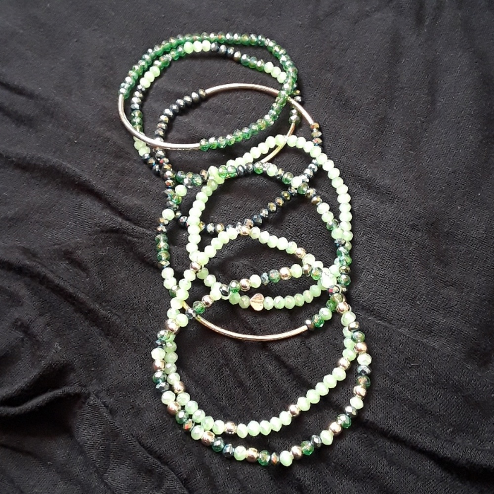 Elastic bracelets